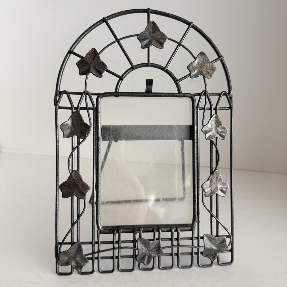 Vintage Metal Ivy Leaf Photo Frame Faux Bronze Wire Easel Back‎ 6x9 READ